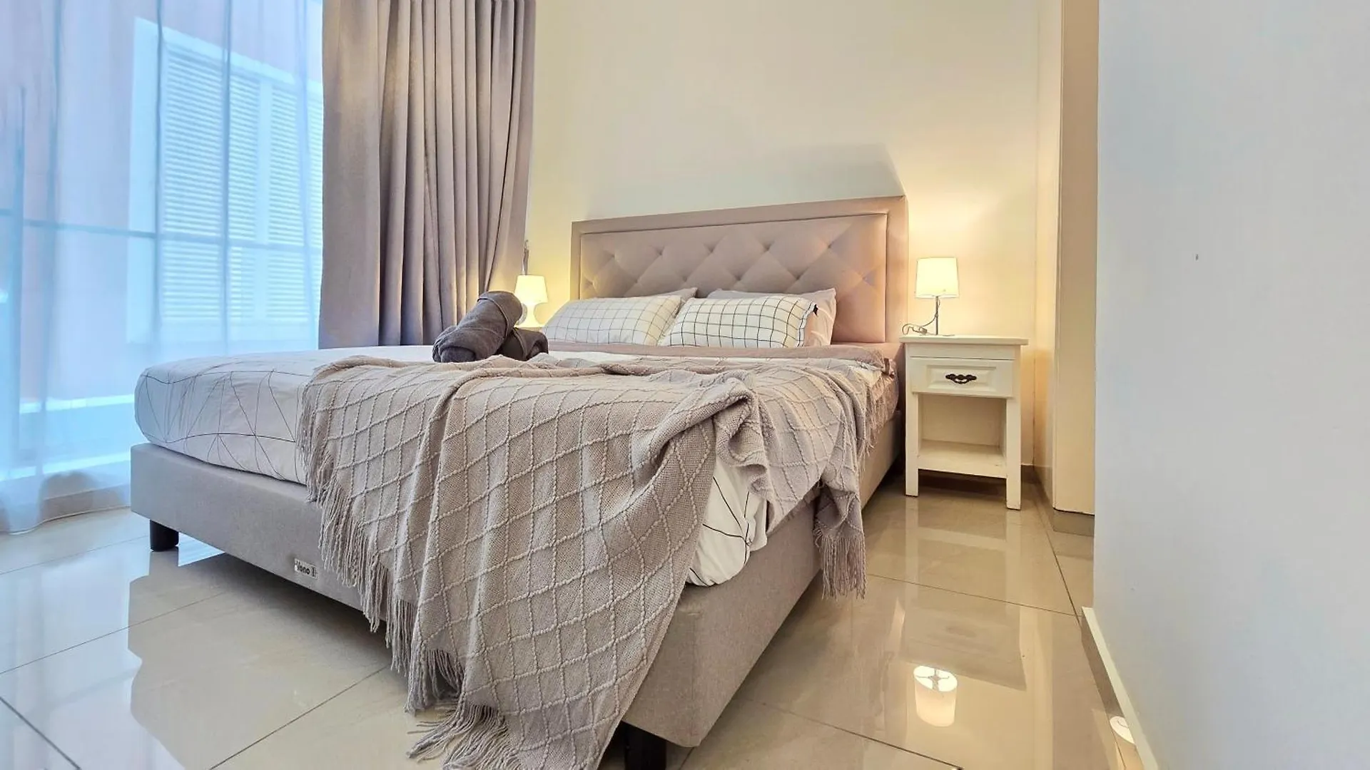 Bukit Bintang Fairlane Residence Pavilion Klcc #A25 Kuala Lumpur 0*,  Malásia